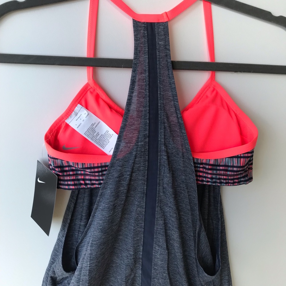 Nike Work-Out Tank - Picture 6 of 6